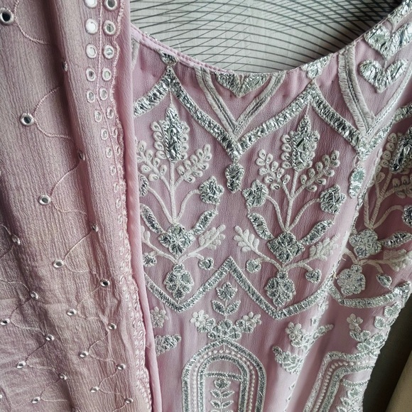 Gotta patti suit,pure chiffon mirror dupatta,pure chiffon flared plazo - Picture 6 of 14